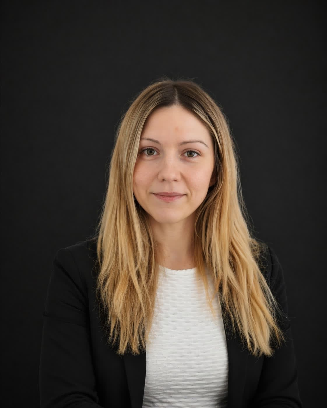 Portret terapevtke Tina Pongračič